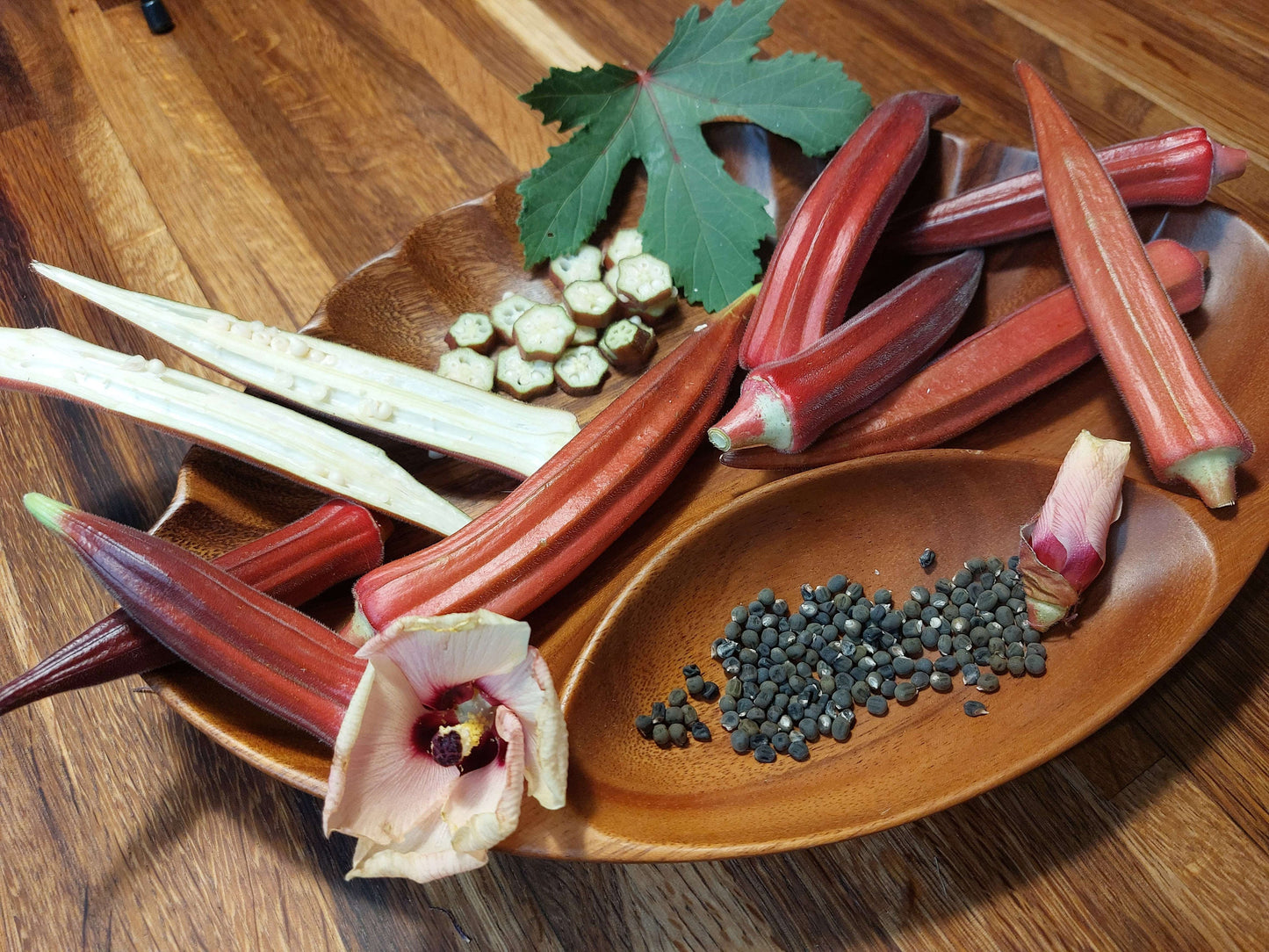 Jing Orange Okra